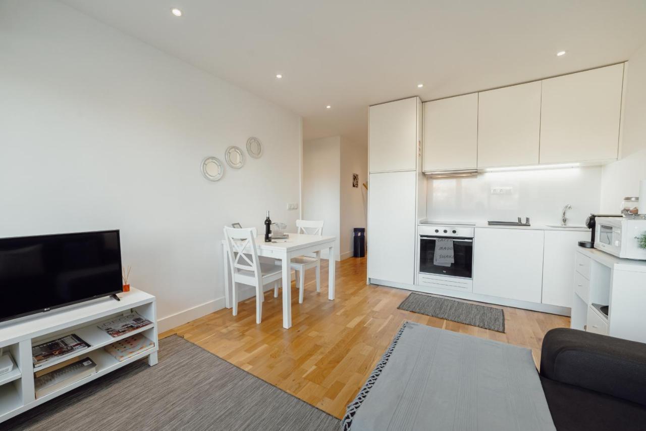 Downtown Stylish Apartment With Garage By Vacationy 포르투 외부 사진